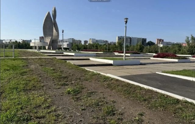 Дорожку для маломобильных обустраивают на Мемориале Славы в Братске