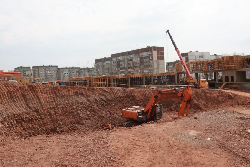 В Братске ведут набор педагогов в новую школу в Центральном районе