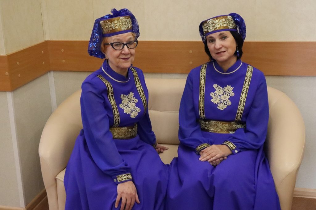 4 ноября в Братске состоялись фестиваль самодеятельных коллективов, праздничные концерты и ярмарка мастеров