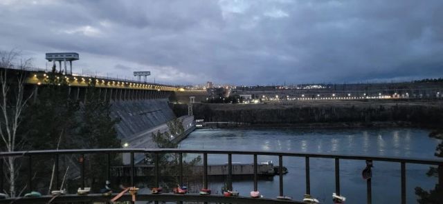 Железнодорожный мост на Братской ГЭС отремонтировали после обращения прокурора в суд