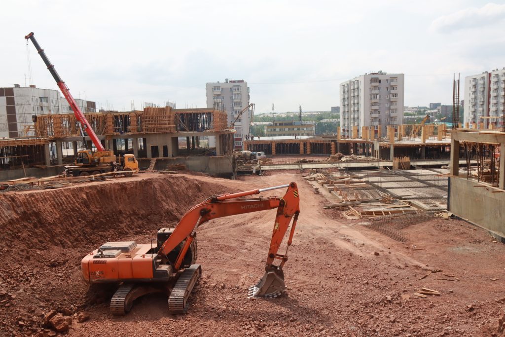 В Братске ведут набор педагогов в новую школу в Центральном районе