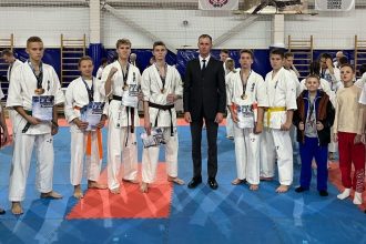 7 золотых медалей завоевали братчане на Первенстве и Чемпионате по киокусинкай-каратэ