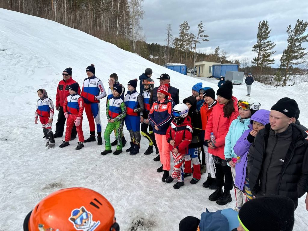 86 лыжников участвовали в соревнованиях на горе Пихтовой в Братске
