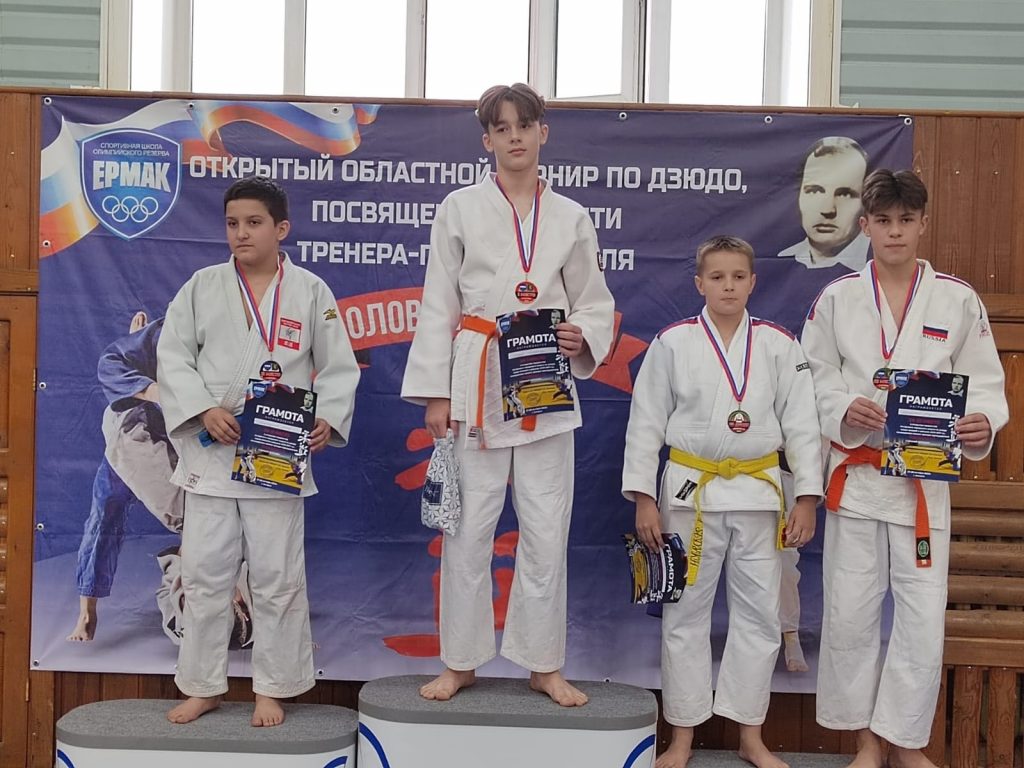 9 медалей завоевали братчане на Открытом первенстве Ангарска по дзюдо