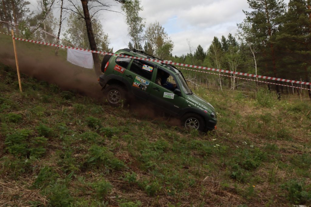 Автогонщики со всего Приангарья встретились на Rainforest Challenge (RFC) в Братске