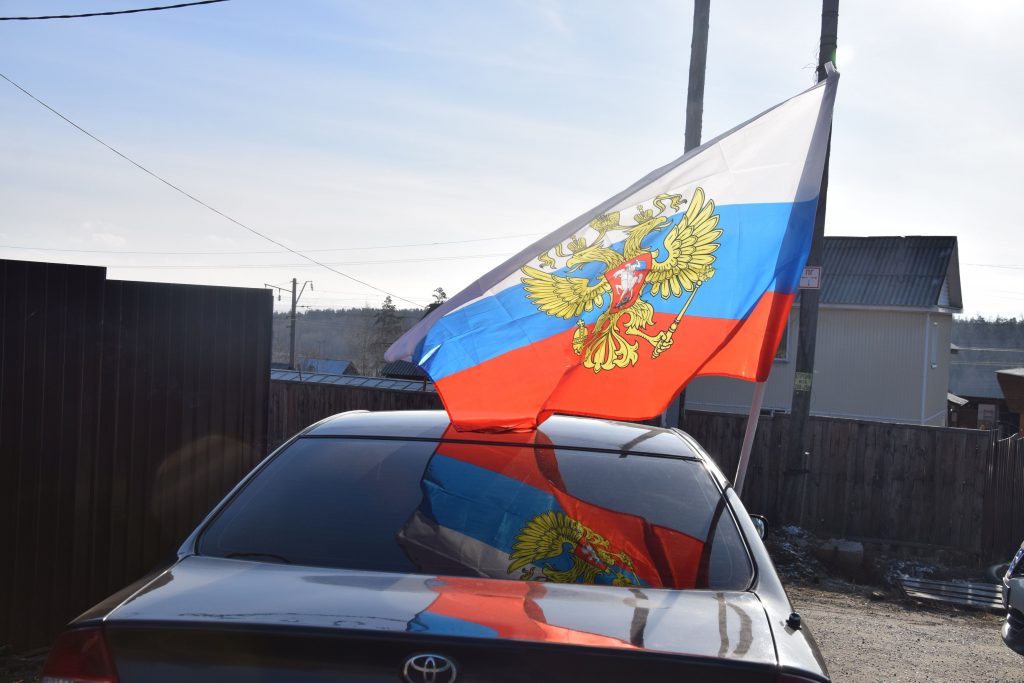 Автомобильный Крестный ход в Братске: за сохранение единства России и Божью помощь защитникам Отечества