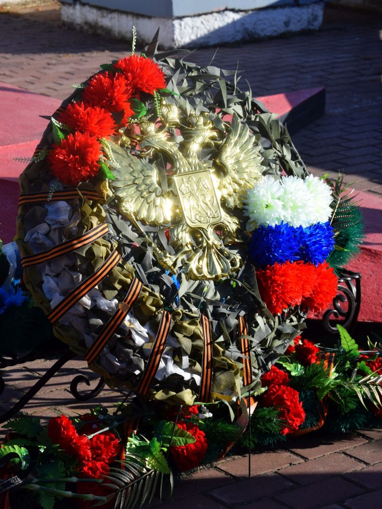 Автомобильный Крестный ход в Братске: за сохранение единства России и Божью помощь защитникам Отечества