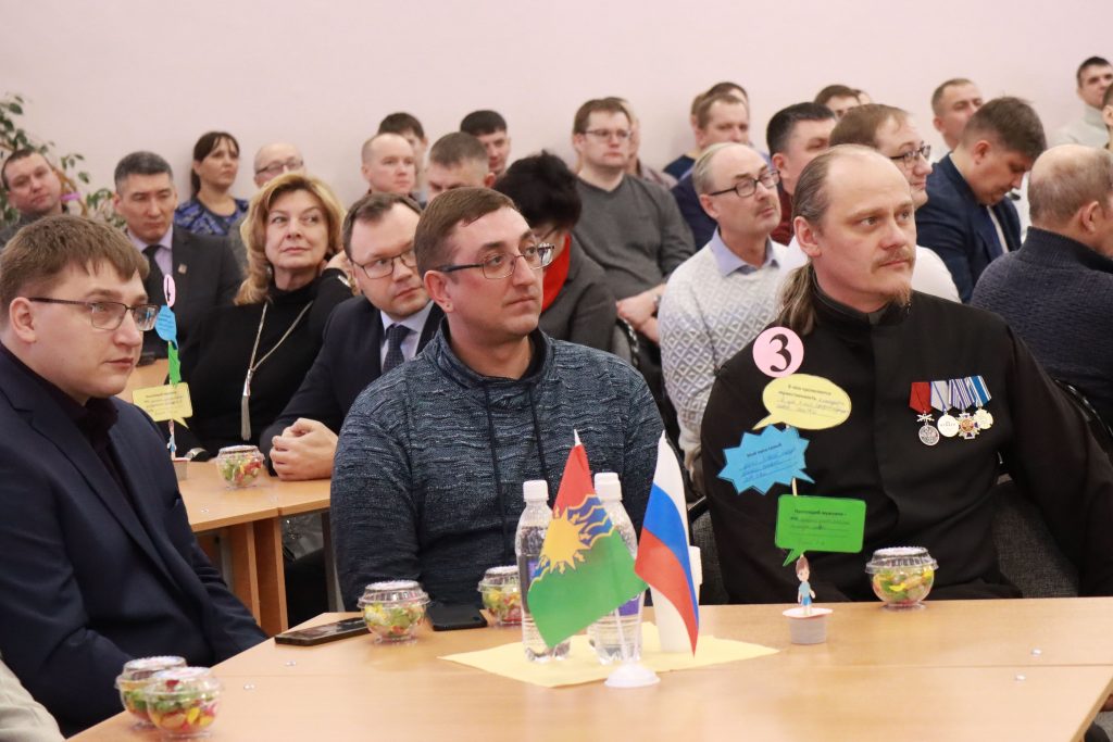 Братчане выяснили за круглым столом, что значит быть отцом