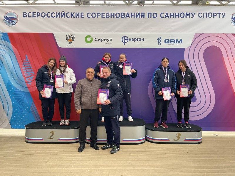 Братчане завоевали «золото» и «бронзу» на соревнованиях по санному спорту в Сочи