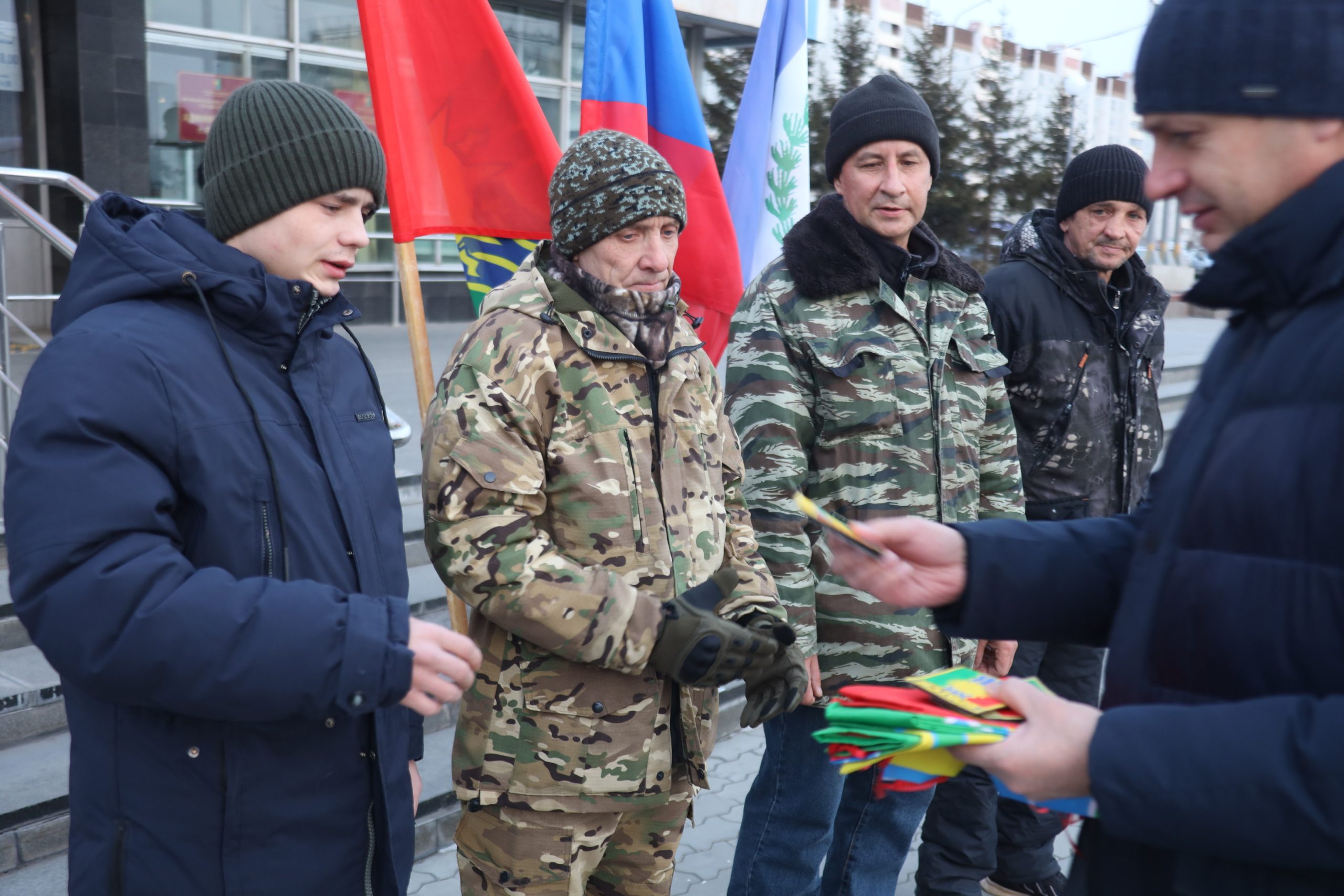 Четыре новых защитника из Братска отправляются на службу с надеждами на скорое возвращение