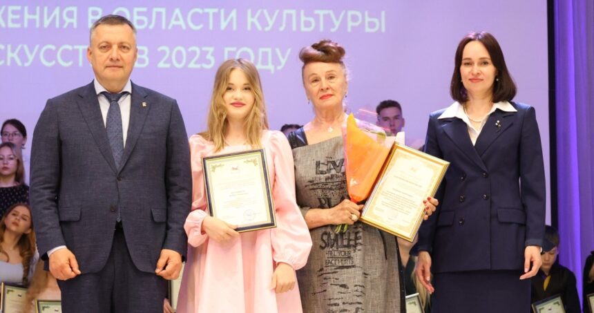 Четыре педагога из Братска получат премии губернатора
