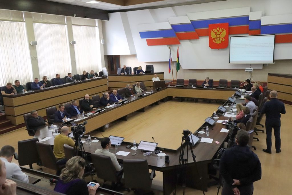 Депутаты Думы Братска обсудили планы реконструкции автостанции и содержание площадок для накопления ТКО