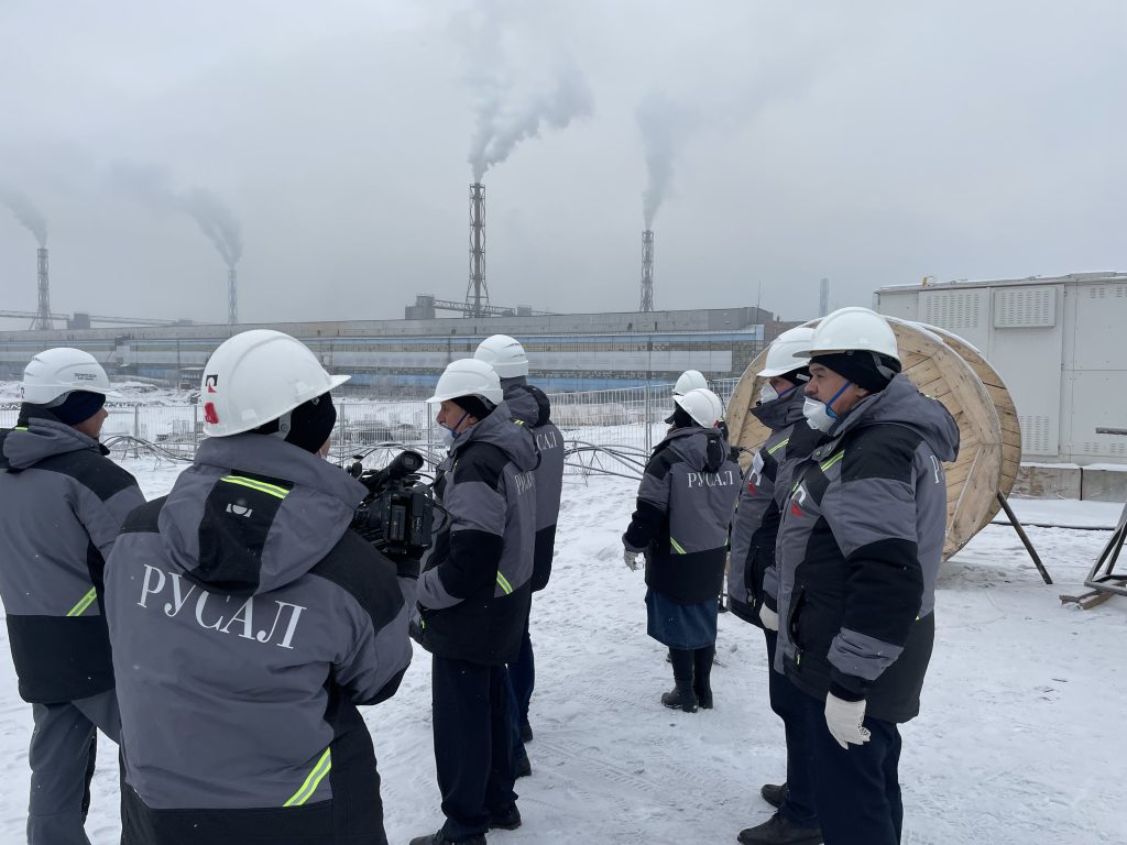 Депутаты Думы Братска приняли участие в открытии газоочистной установки на БрАЗе