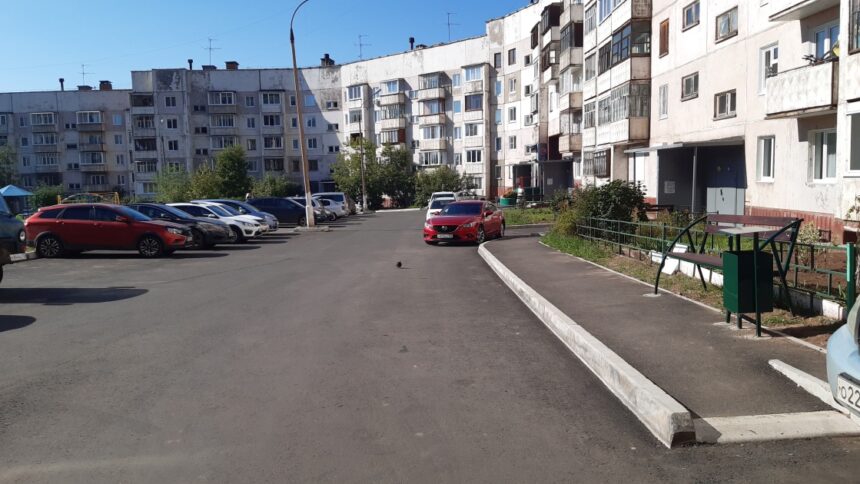 Дворовую территорию благоустроили на бульваре Космонавтов в Братске