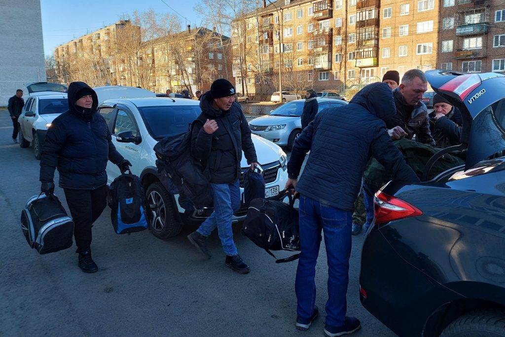 Еще девять братчан отправились в зону СВО