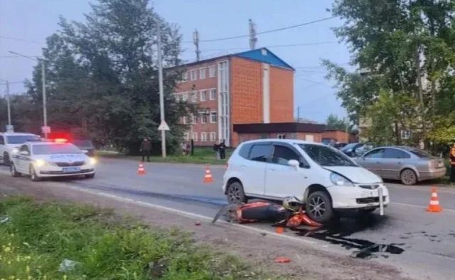 В Братском районе в ДТП пострадали двое подростков — водитель и пассажир мотоцикла
