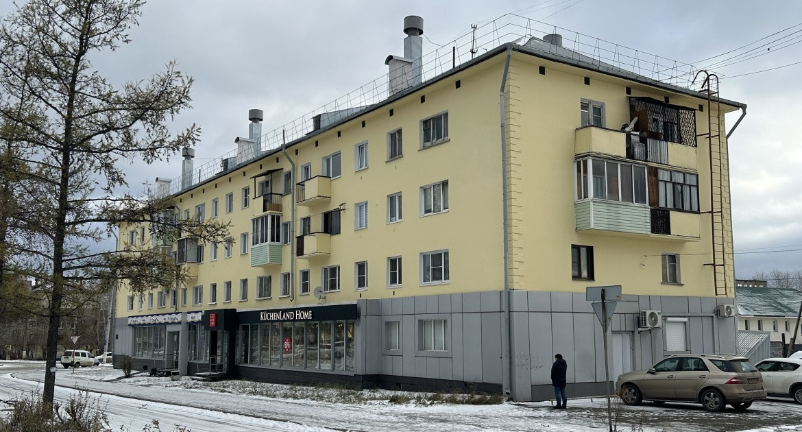 Жилой дом с магазином Küchenland Home