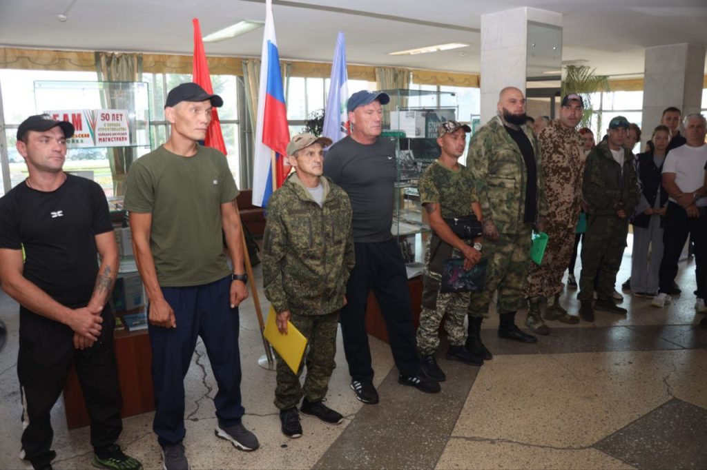 Мэр Братска сообщил об отправке еще восьми добровольцев в зону СВО