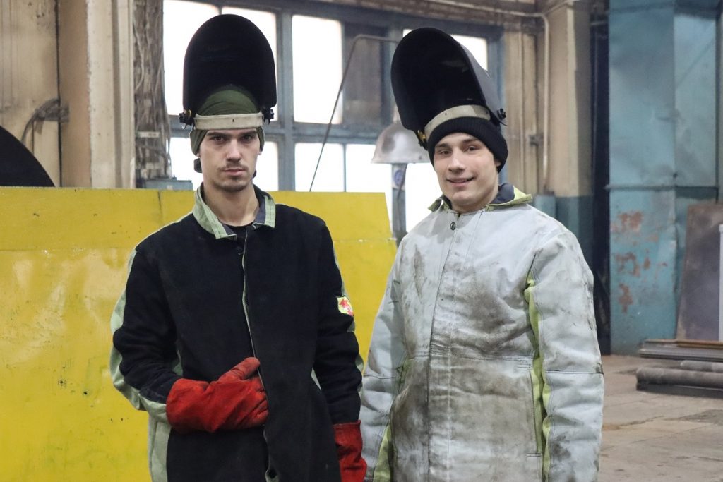 На Братском заводе ферросплавов отлили двухмиллионную тонну продукции