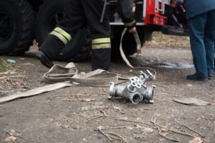 Нефтепродукты воспламенились в табачном киоске в Иркутске. Есть пострадавшие