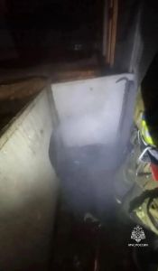 Искры от электроинструмента вызвали пожар в девятиэтажке Братска