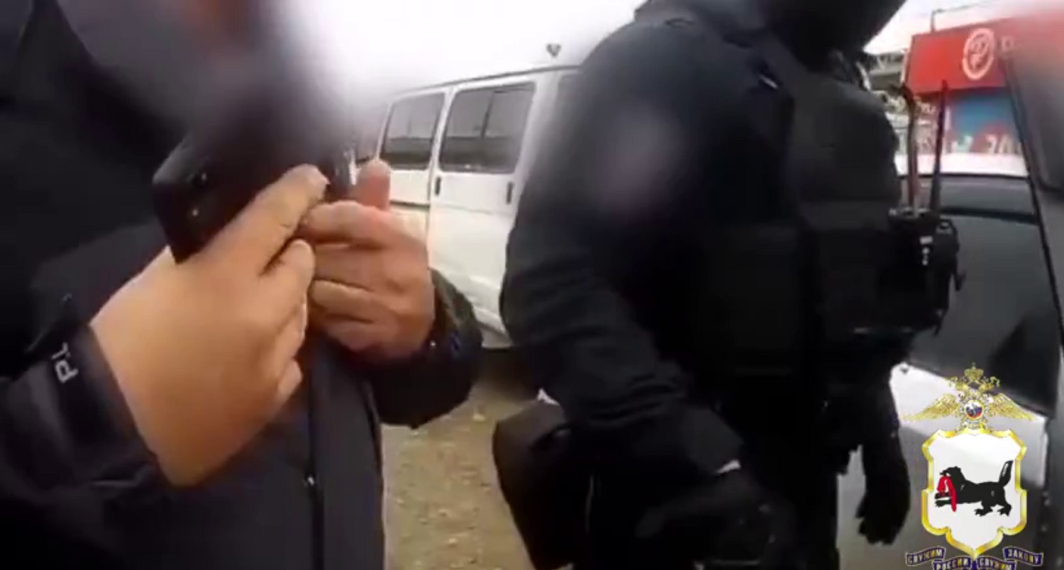 Полиция задержала четверых братчан за коммерческие подкупы при ремонте многоквартирных домов