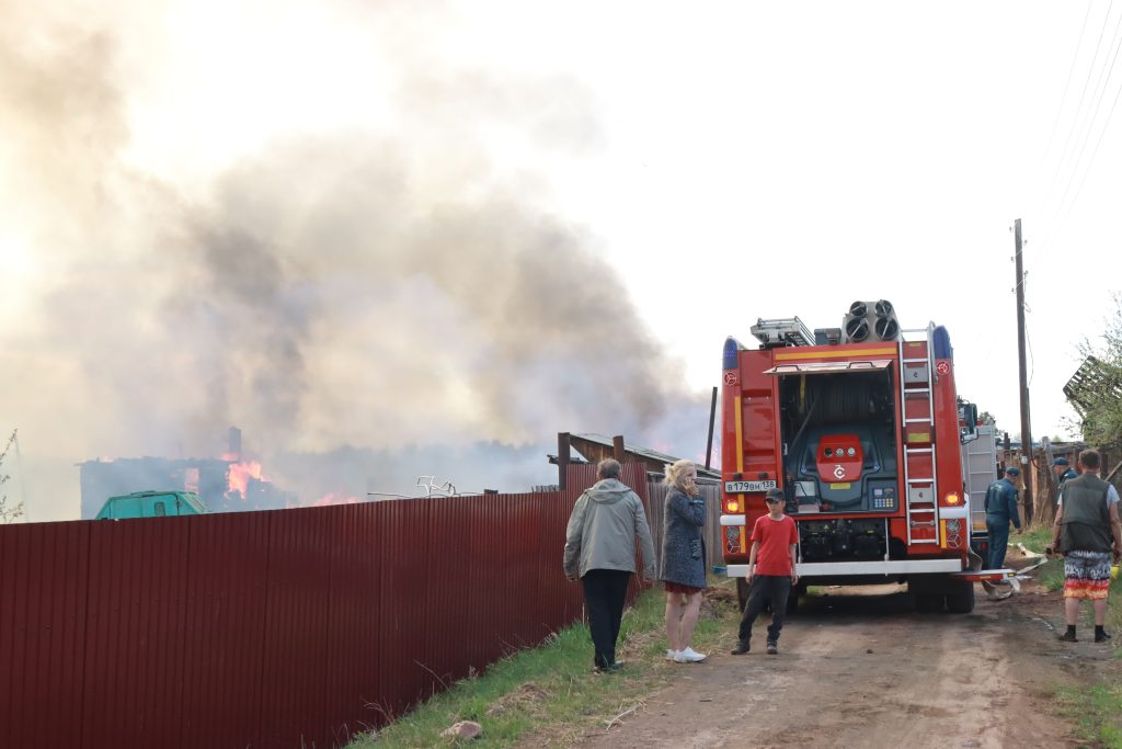 Пожар в Центральном районе Братска локализовали