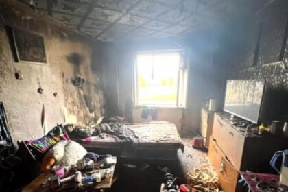 Пожарные спасли двоих человек на пожаре в девятиэтажке