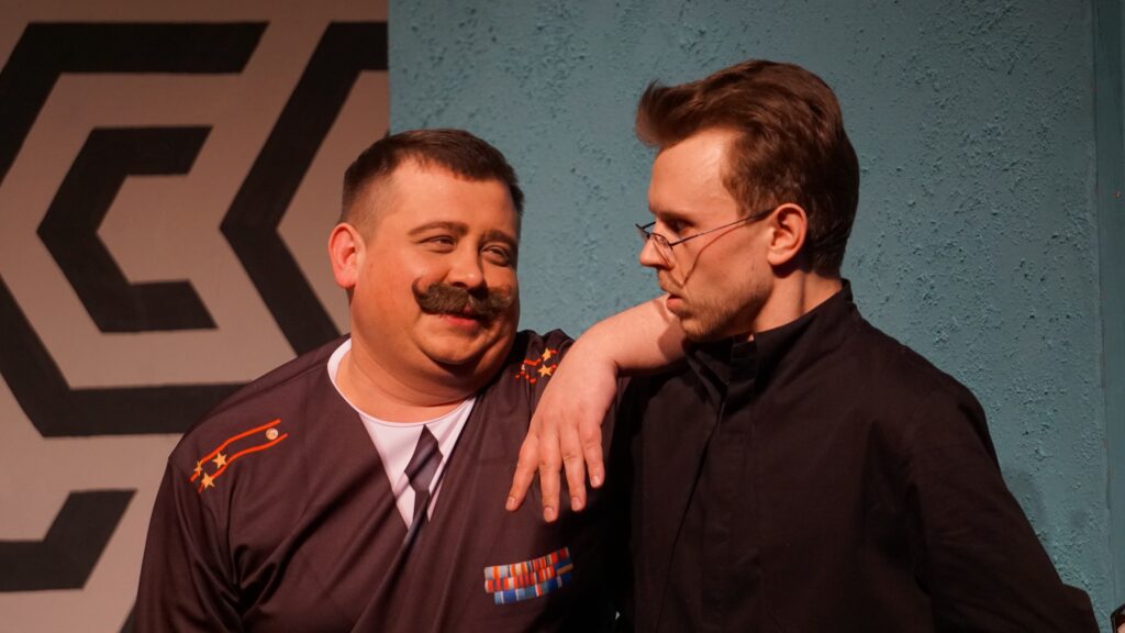 Премьера спектакля «Снегопад для Киры» собрала в Братском драмтеатре полный зал зрителей