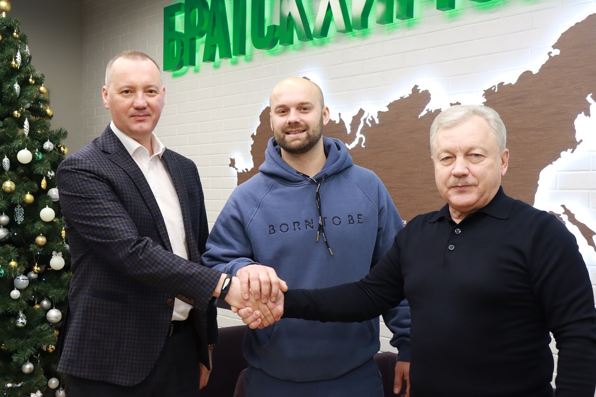 Proslavlennyy Sanochnik Semen Pavlichenko V 2024 Godu Poluchit Imennuyu Stipendiyu Ot Ooo Bratskhimsintez