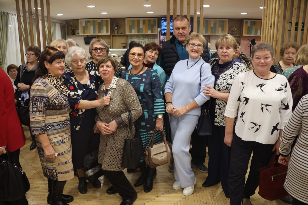 Сергей Серебренников поздравил комсомольцев со 105-летием ВЛКСМ