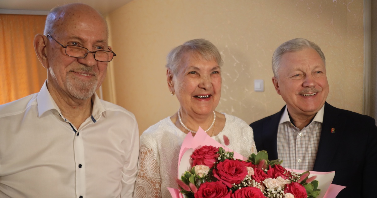 Suprugi Iz Bratska Otmetili Brilliantovuyu Svadbu 5