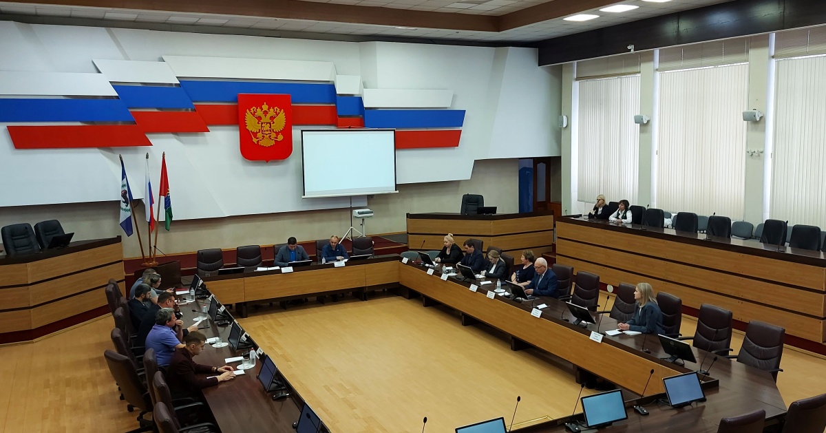 Цифровые угрозы и успехи профсоюзов обсудили на заседании трёхсторонней комиссии в Братске