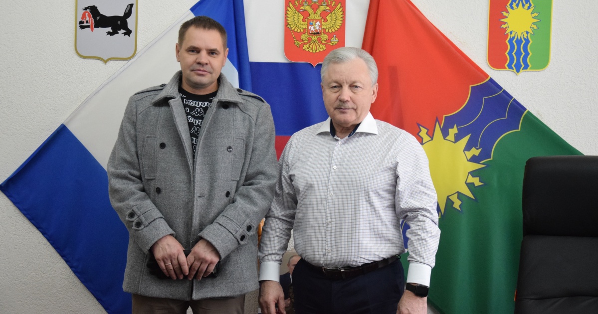 Участник СВО во время встречи с мэром Братска рассказал, что нашим бойцам нужен квадроцикл
