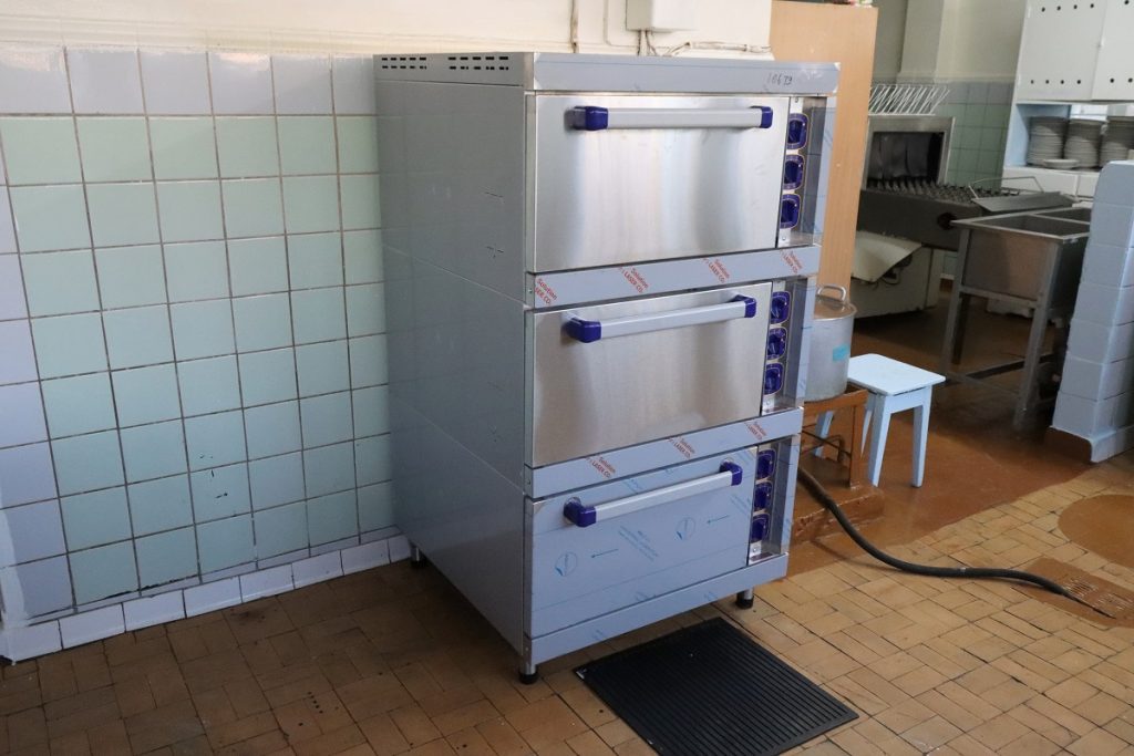 В 19 школах Братска установили новое оборудование пищеблоков на 9,6 млн рублей