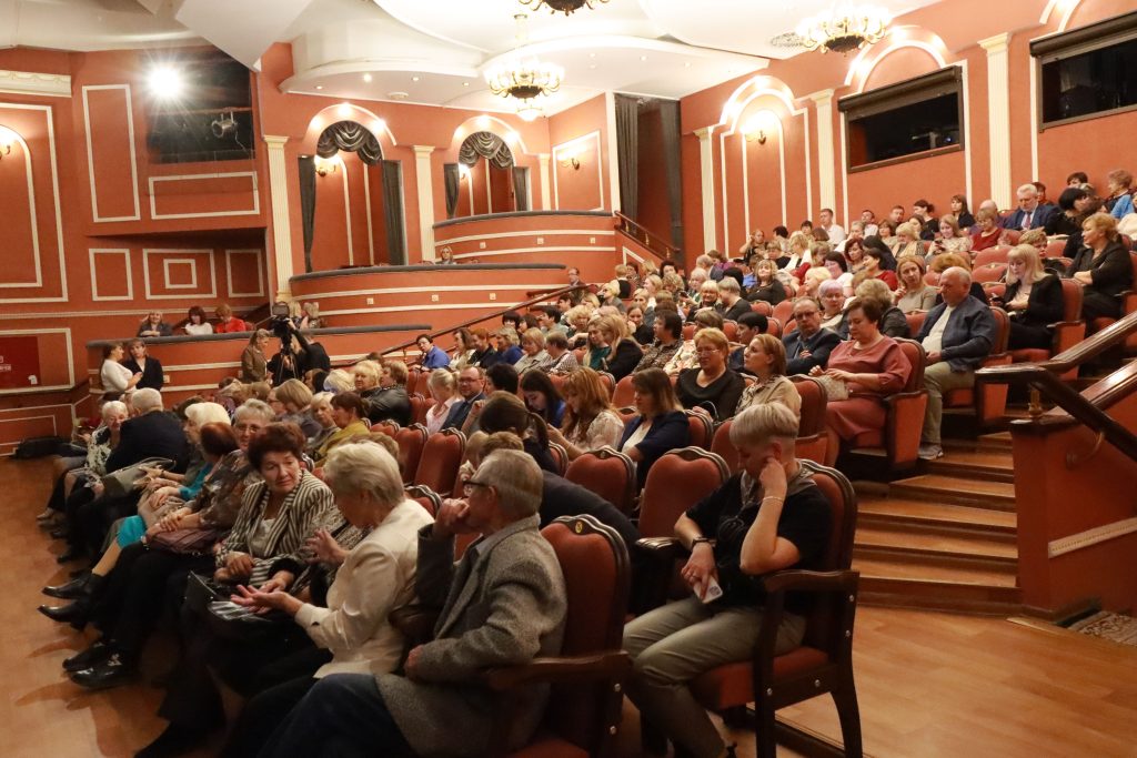 В Братске чествовали учителей и матерей героев: вручение государственных наград