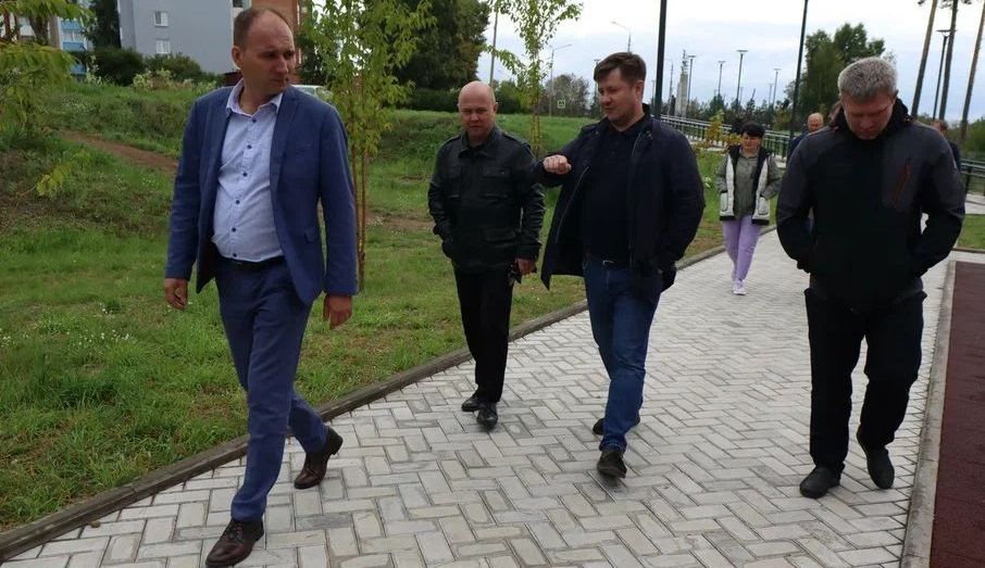 В Братске контролируют состояние дорог, скверов и других общественных территорий