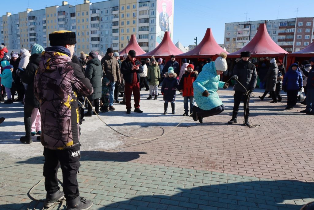 В Братске открыли масленичную неделю праздничными программами