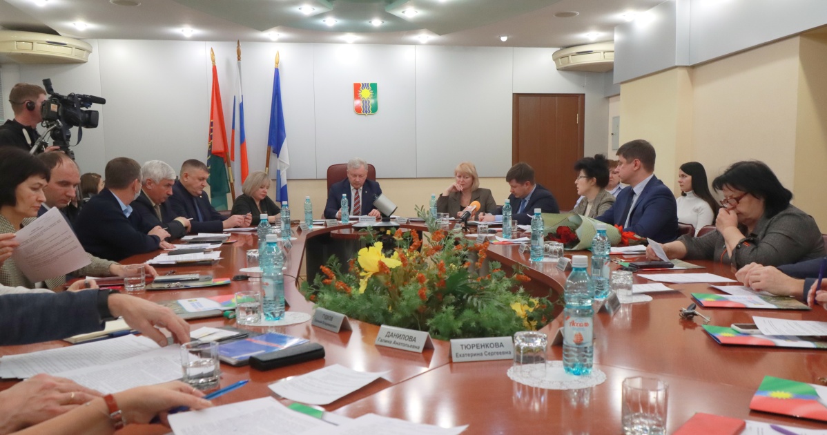 V Bratske Razrabatyvayut Edinyy Plan Voenno Patrioticheskogo Vospitaniya