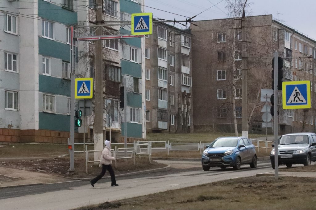 В Братске установили светофор на Рябикова за 3,6 млн рублей