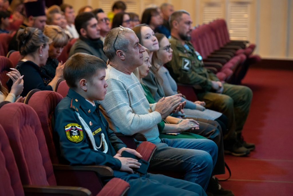 В Братске вручили национальную премию участникам СВО и всем, кто их поддерживает