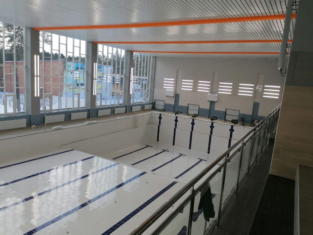 В братском спорткомплексе «Солнечный» бассейн готовят к открытию после ремонта