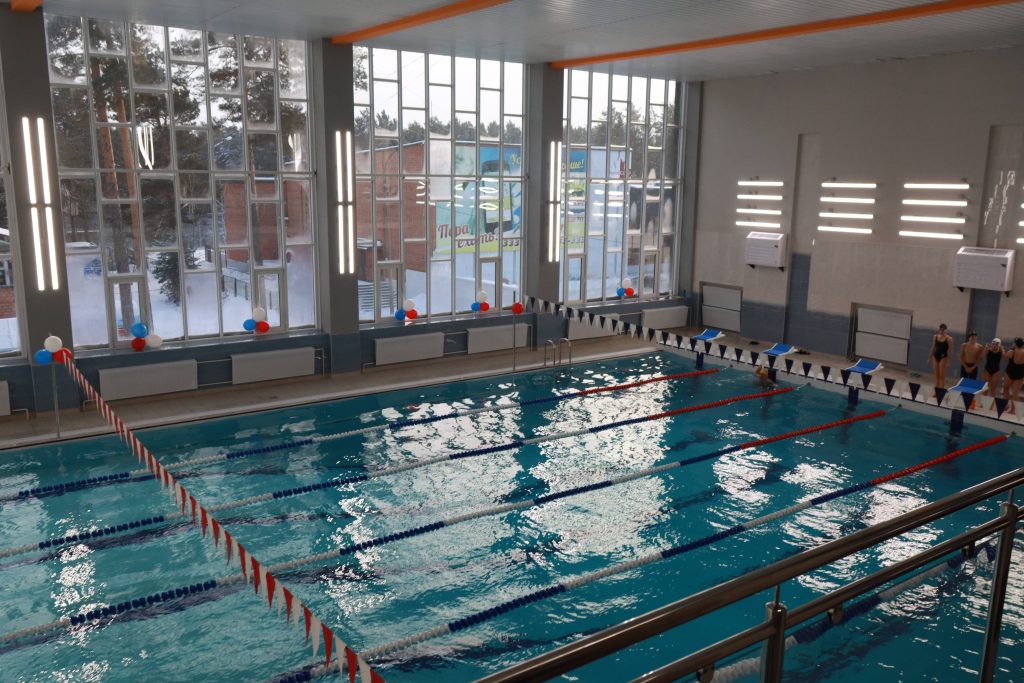 В спорткомплексе "Солнечный" в Братске открыли бассейн после ремонта