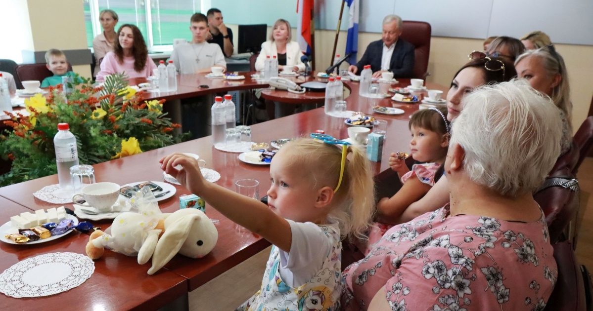 Видеосвязь с бойцами СВО из Братска: семейные связи через тысячи километров
