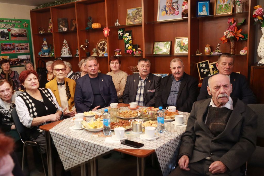 Восьмерых жительниц блокадного Ленинграда поздравляли сегодня в Братске