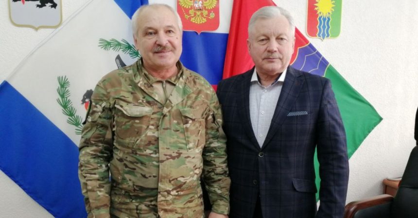Ya Ne Mog Smiritsya S Tem Chto Po Moey Rodine Tanki S Krestami Ezdyat Mer Bratska Vstretilsya S Uchastnikom Svo