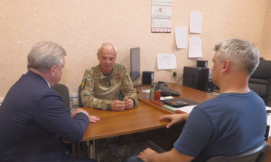 Замком батальона прибыл в отпуск в Братск и рассказал о происходящем на передовой